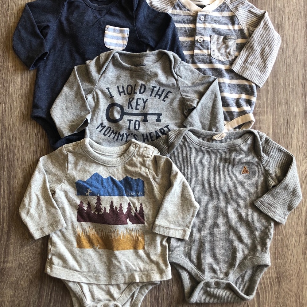 Baby GAP Bodysuit Set. Size 3-6 Months.